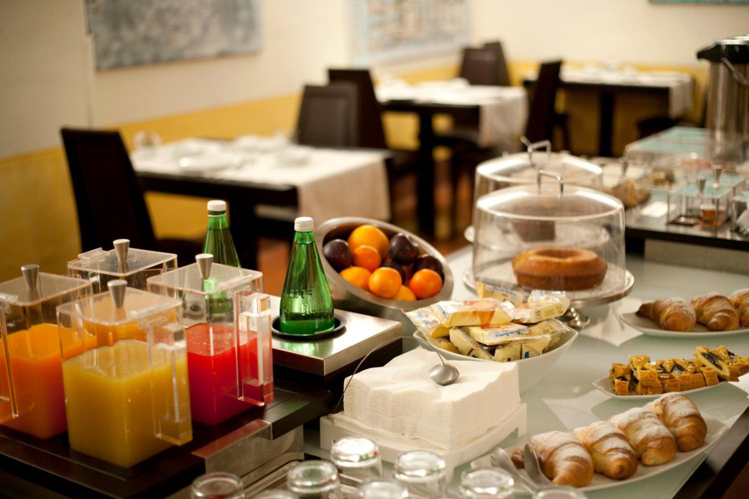 Hotel Charleston Сполето Екстер'єр фото