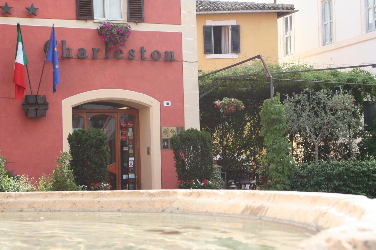 Hotel Charleston Сполето Екстер'єр фото